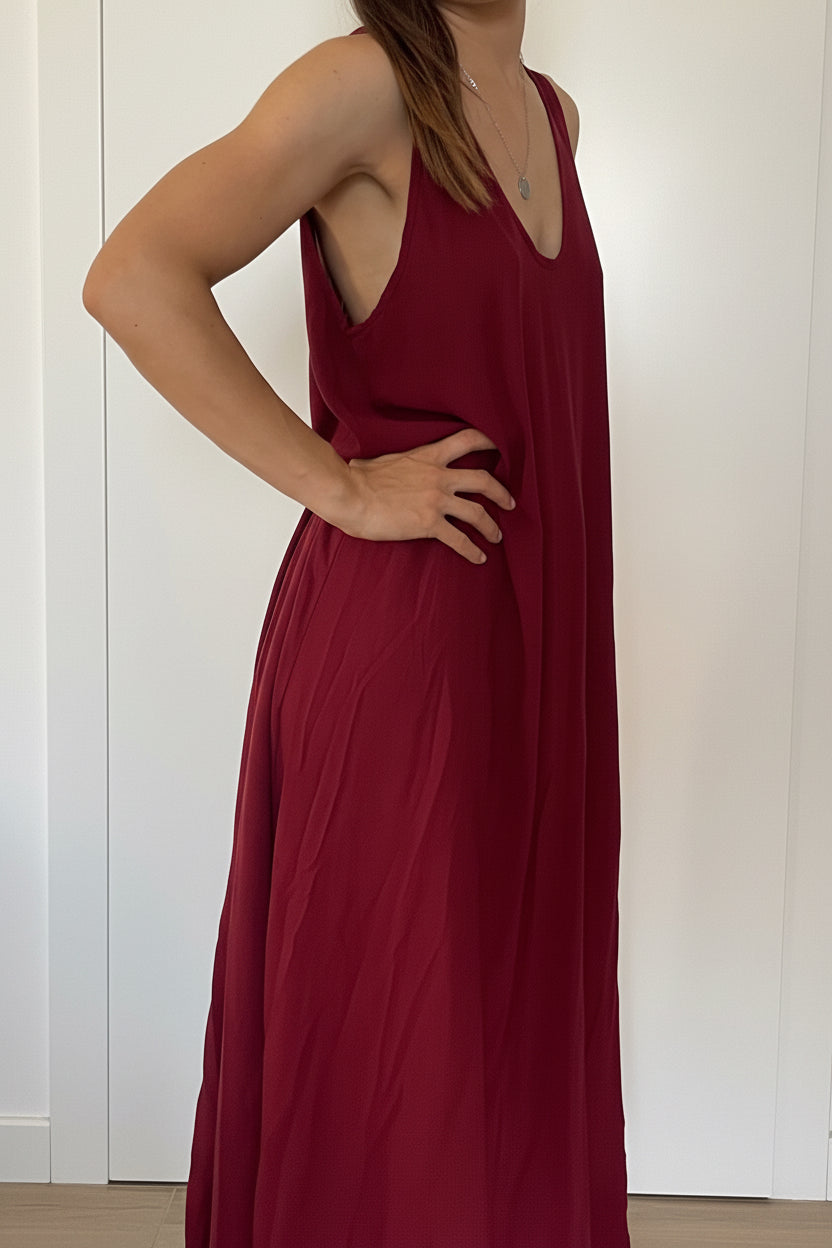 Vestito bordeaux leggero e fluido