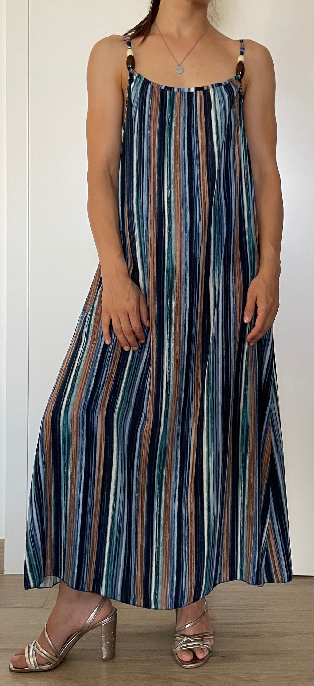 Vestito fluido leggero estivo a righe multicolor