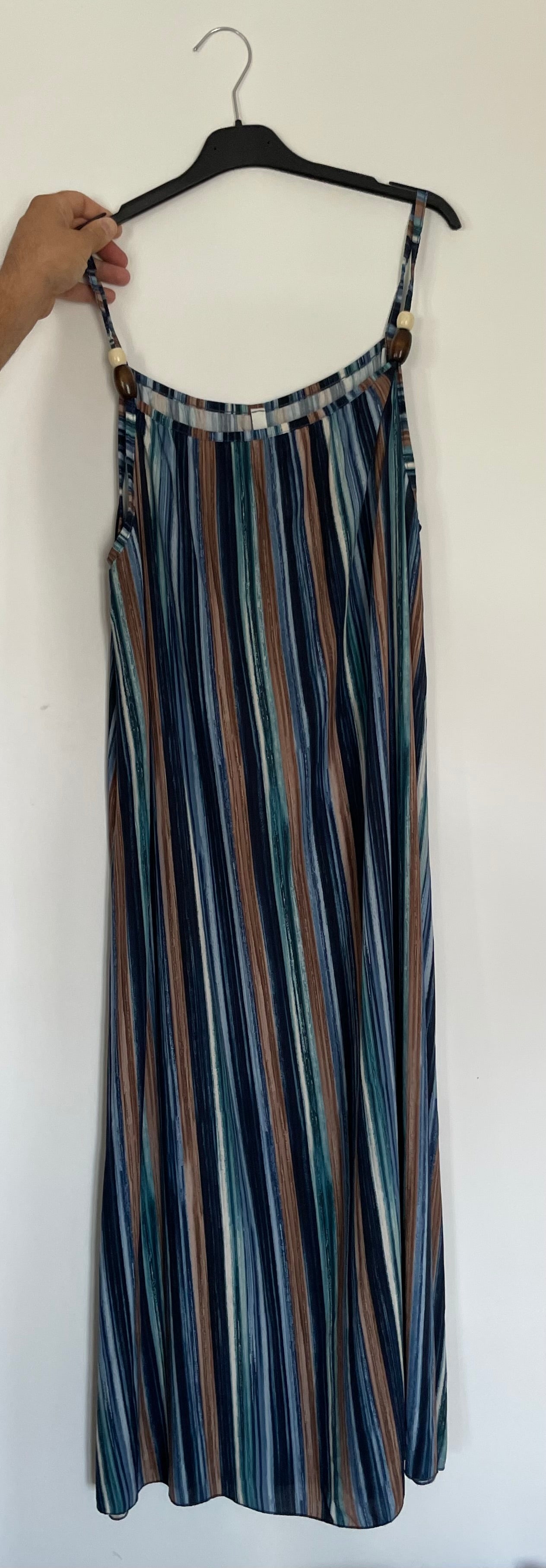 Vestito fluido leggero estivo a righe multicolor