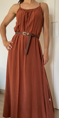 Abito Lungo Terracotta con Cintura – Halter Neck