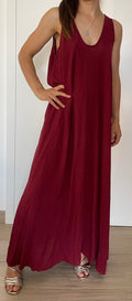 Vestito bordeaux leggero e fluido