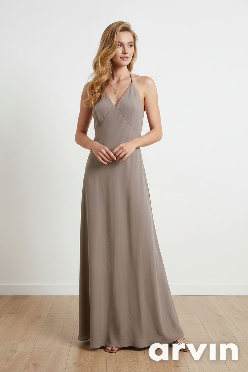Maxi Dress Taupe Schiena Aperta con Dettaglio Gioiello